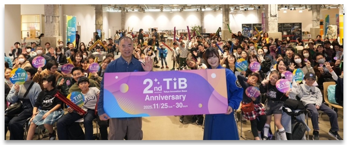 宇宙飛行士・野口聡一氏の「挑戦」をテーマにした講演会の集合写真