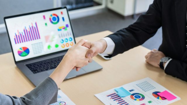 ユーザー参画・協働プロジェクト四半期ロゴ
