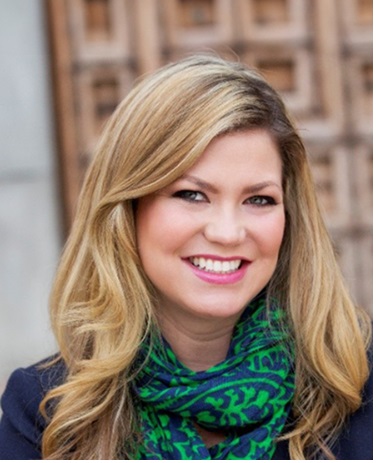 ファイナル審査員写真　Ashley Grosh